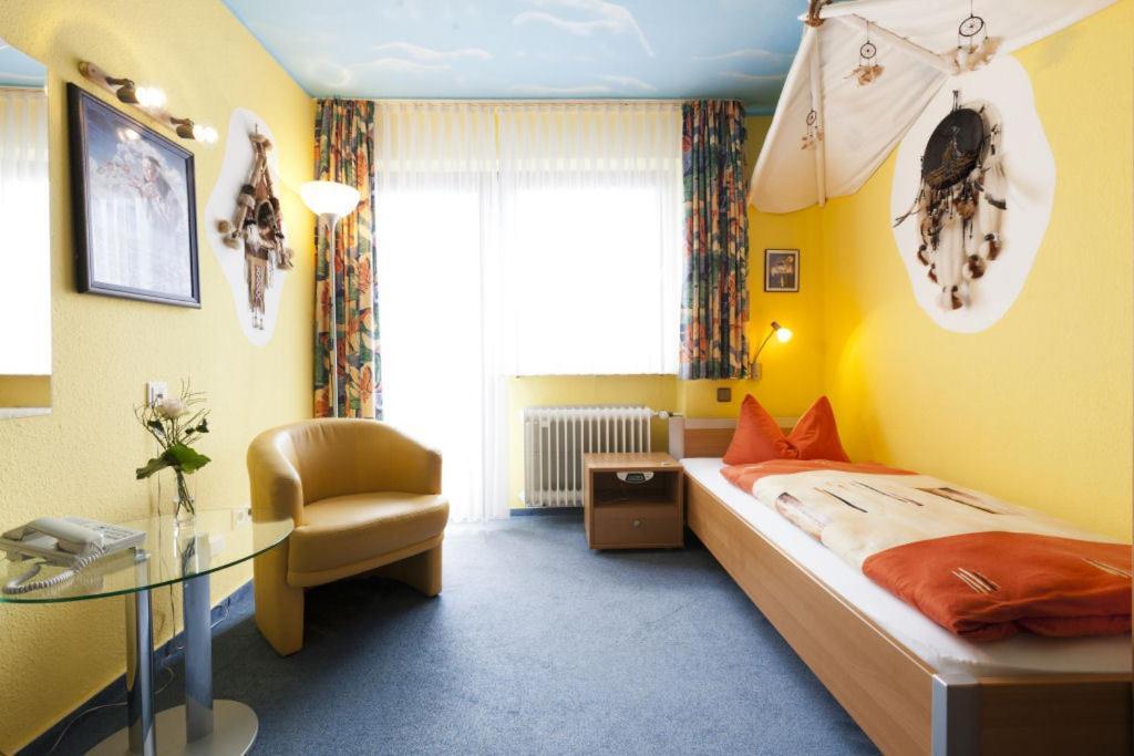 Themen Hotel Terrassen Cafe Bad Münder am Deister Екстериор снимка