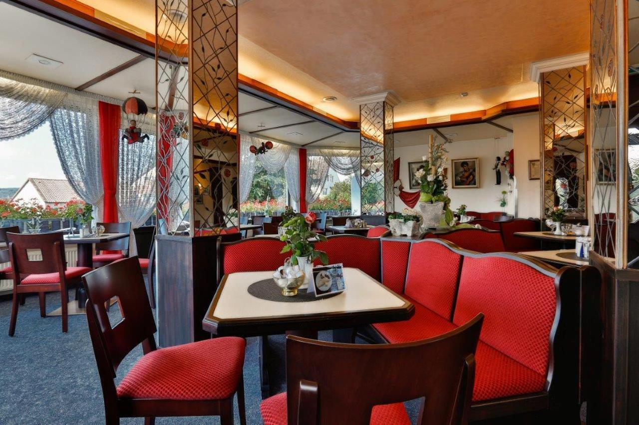 Themen Hotel Terrassen Cafe Bad Münder am Deister Екстериор снимка